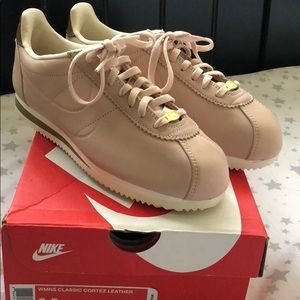 women’s nike cortez